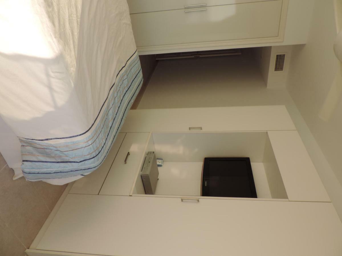 Terrazas De Guadalupe J3 Apartment มานิลบา ภายนอก รูปภาพ